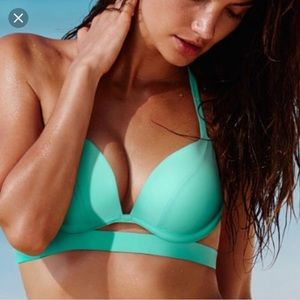 VS Hottie Halter Bikini Top